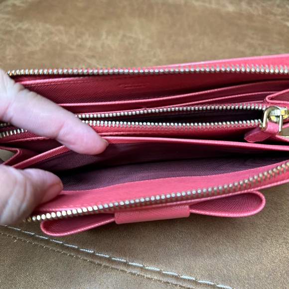 PRADA Fragola Saffiano Fiocco Zip Around Long Wallet - Picture 13 of 14